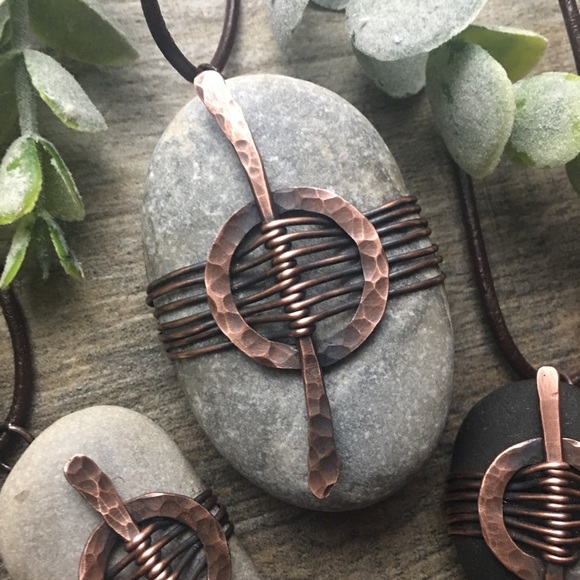 ❤️Sold❤️Wire wrap copper river rock  necklace - Picture 4 of 5